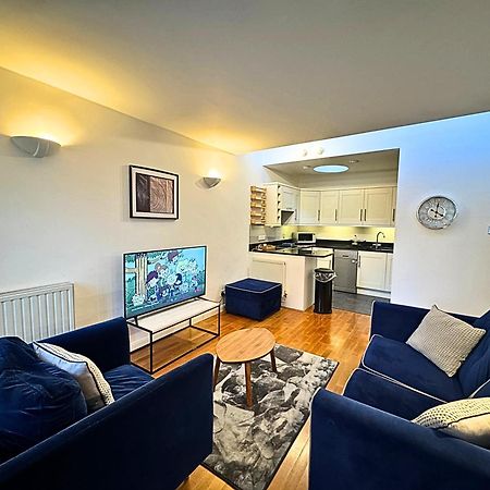 The Heart Of Kensington Mews - 3 Bedrooms House-Private Entrance-Hyde Park Walk Away-Green Park 9 Minutes Underground- The Best Of London With Glamour Of Kensington Екстериор снимка