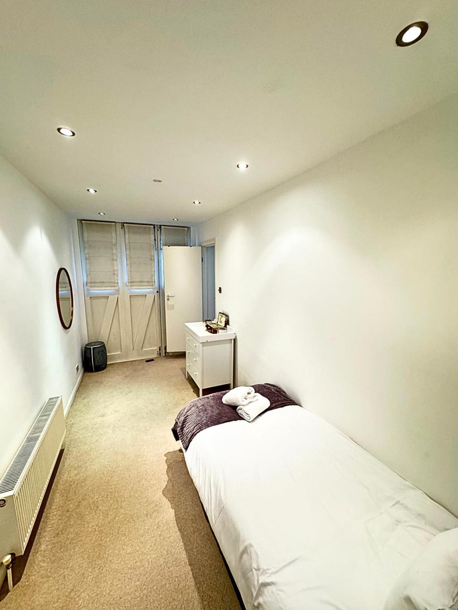The Heart Of Kensington Mews - 3 Bedrooms House-Private Entrance-Hyde Park Walk Away-Green Park 9 Minutes Underground- The Best Of London With Glamour Of Kensington Екстериор снимка
