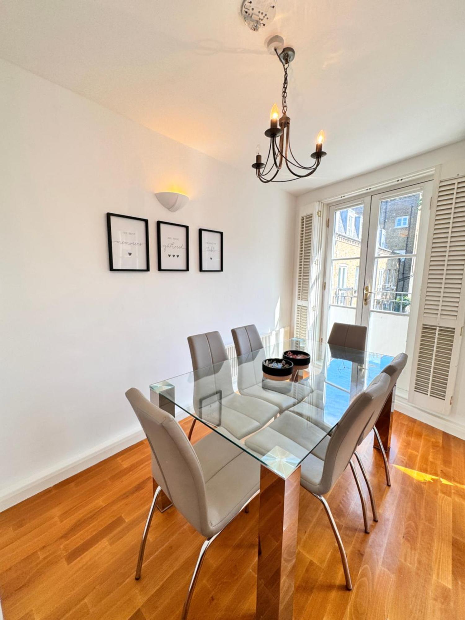 The Heart Of Kensington Mews - 3 Bedrooms House-Private Entrance-Hyde Park Walk Away-Green Park 9 Minutes Underground- The Best Of London With Glamour Of Kensington Екстериор снимка